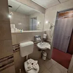 Unicornis Hotel 3*