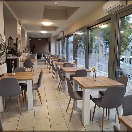 独角酒店 埃格尔