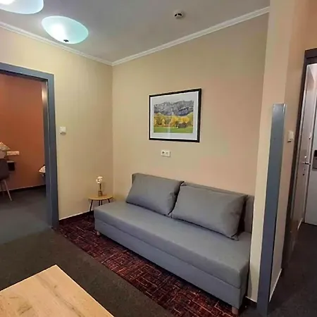 Unicornis Hotel 3*