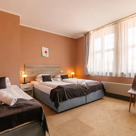 Unicornis Hotel 3*