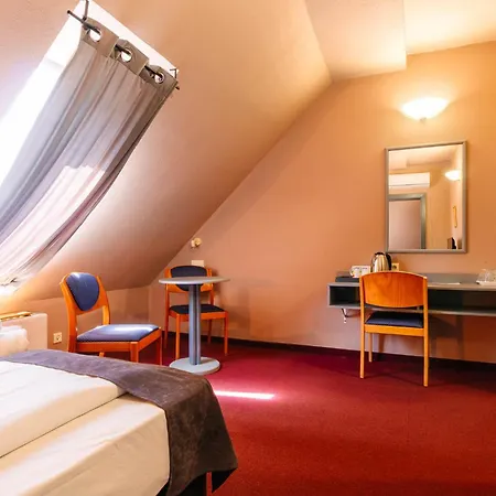 Hotel Unicornis 3*