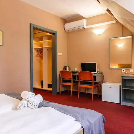 Unicornis Hotel