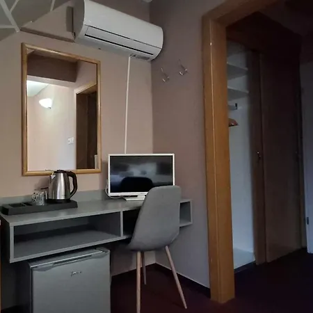 Отель Unicornis