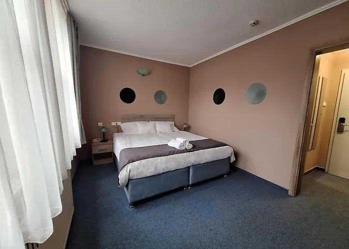 Hotel Unicornis Eger